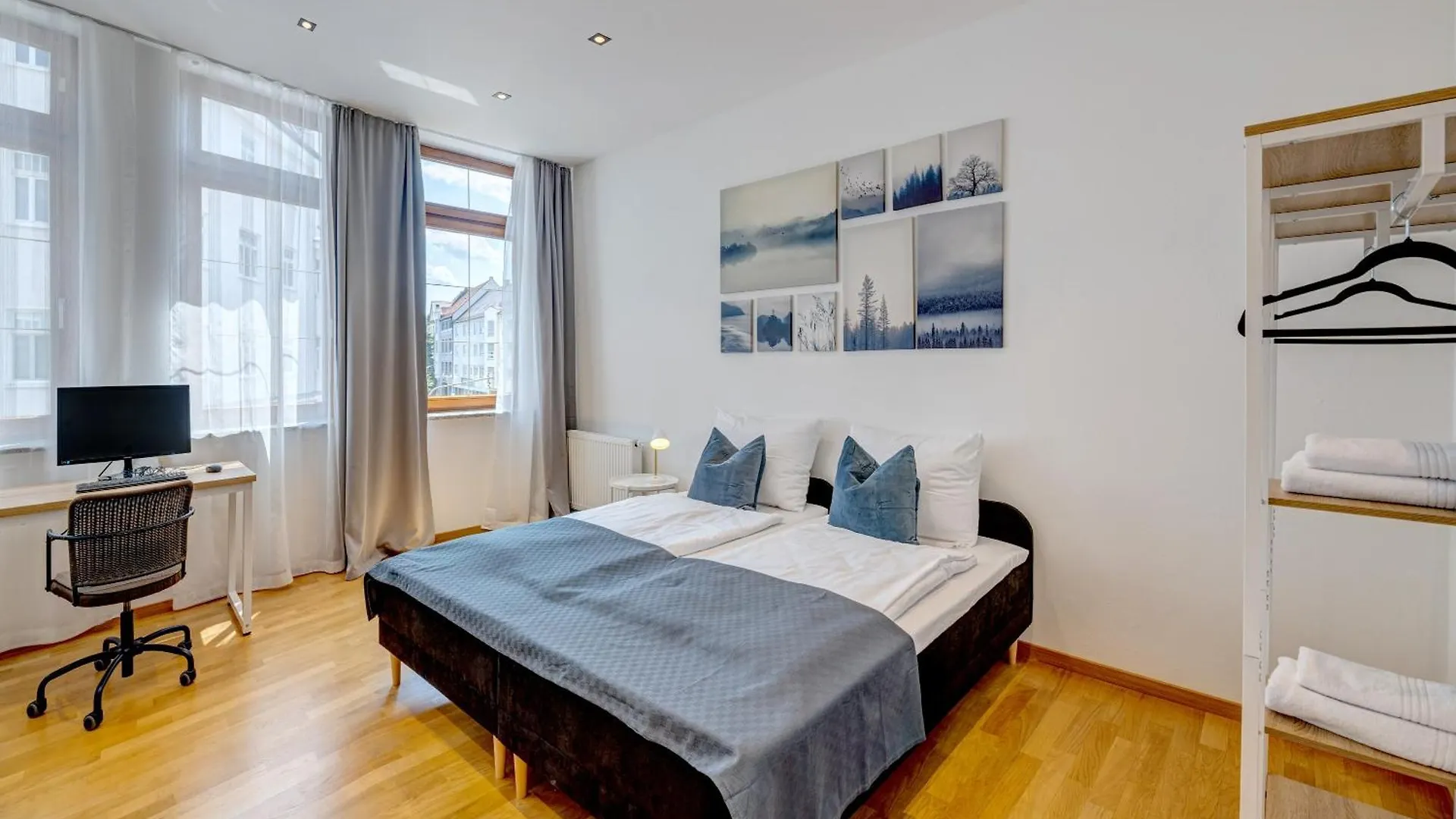 Kaza Guesthouse, Centrally Located 2 & 3 Bedroom Apartments In Augsburg 0*,  Germany